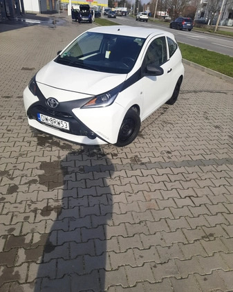 Toyota Aygo cena 26900 przebieg: 75300, rok produkcji 2016 z Wrocław małe 667